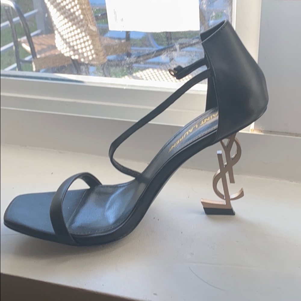 Saint Laurent heels black